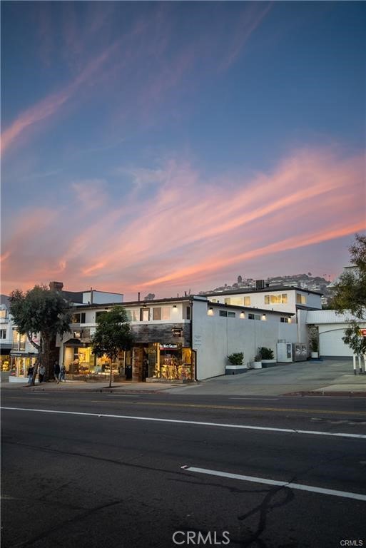 Fantastic Laguna Village Appartment at Twighlight - 577 S Ramona #E, Laguna Beach CA 92651 - photo 1
