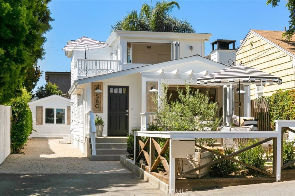580 Seaview Street, Laguna Beach CA 92651 - photo 1