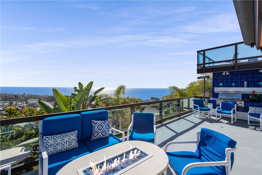 580 Vista Lane, Laguna Beach CA 92651 - photo 1