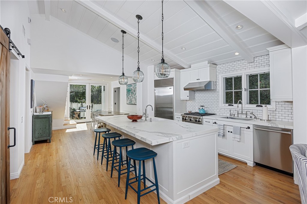 581 Brooks, Laguna Beach CA 92651 - photo 4