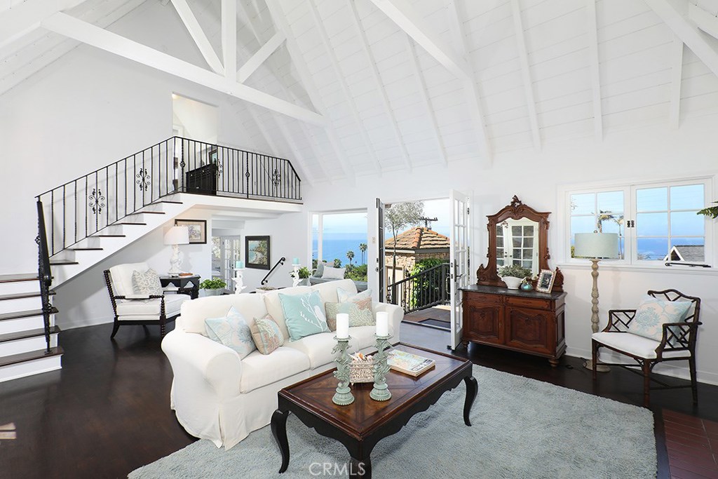 581 Diamond Street, Laguna Beach CA 92651 - photo 1