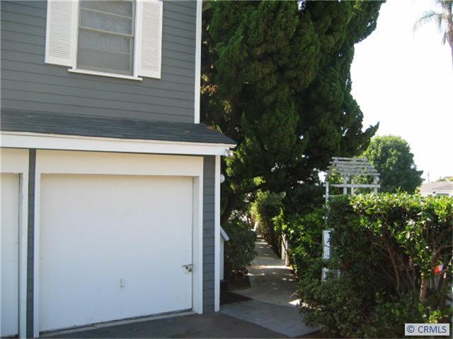 Exterior Front - 585 PARK Avenue Upper, Laguna Beach CA 92651 - photo 1