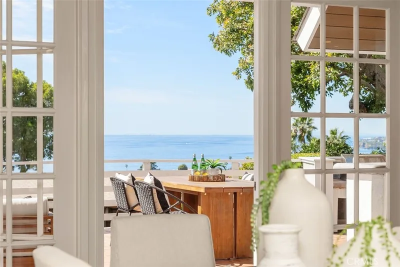 590 Diamond Street, Laguna Beach, CA 92651 590 Diamond Street, Laguna Beach, CA 92651