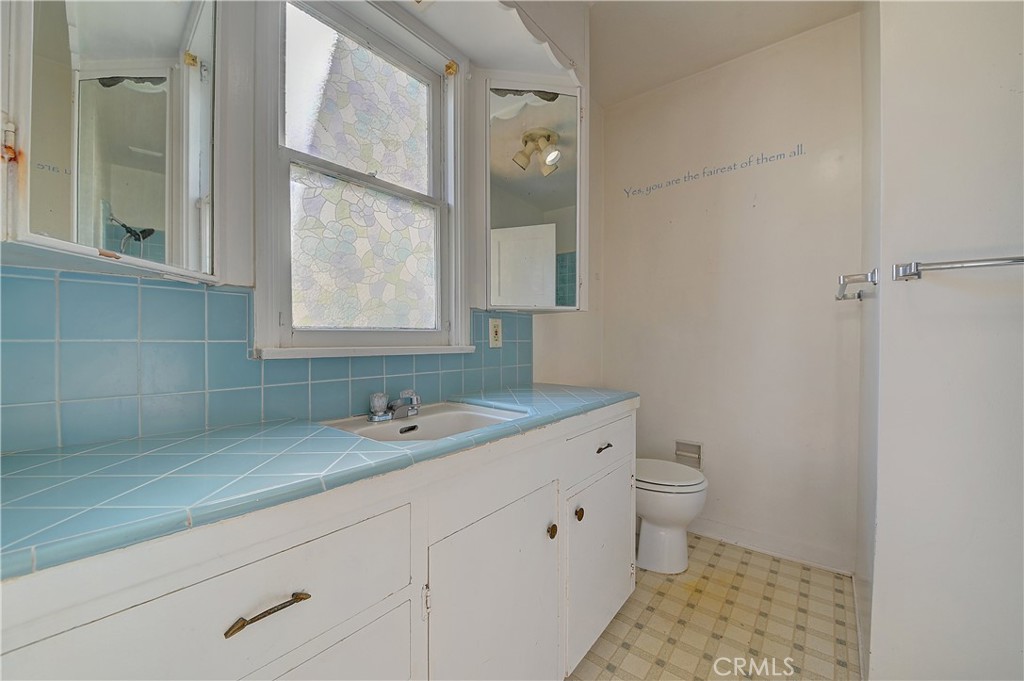 590 Seaview Street, Laguna Beach CA 92651 - photo 24