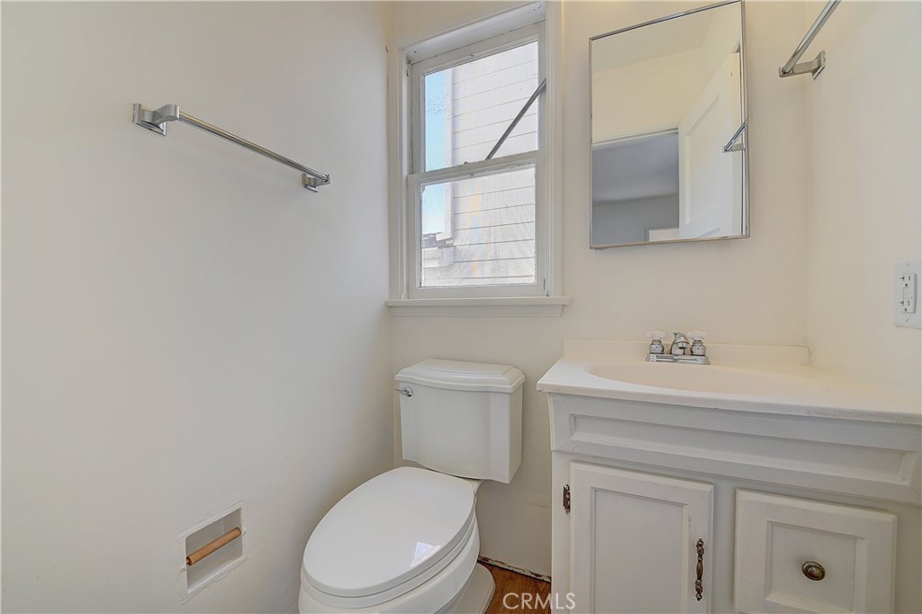 590 Seaview Street, Laguna Beach CA 92651 - photo 26