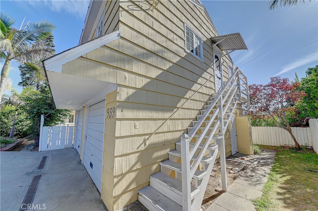 590 Seaview Street, Laguna Beach CA 92651 - photo 31