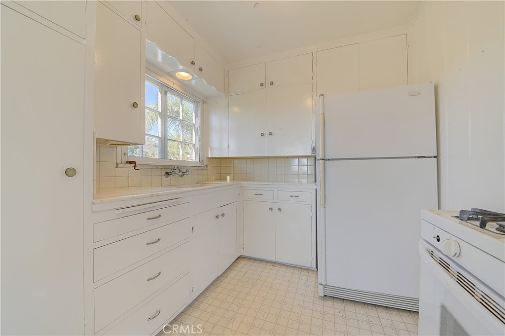 590 Seaview Street, Laguna Beach CA 92651 - photo 35