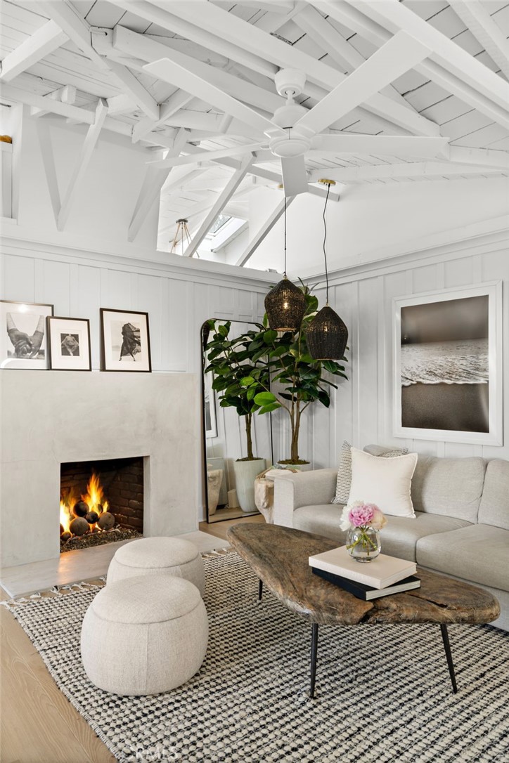 592 Bluebird Canyon Drive, Laguna Beach CA 92651 - photo 4