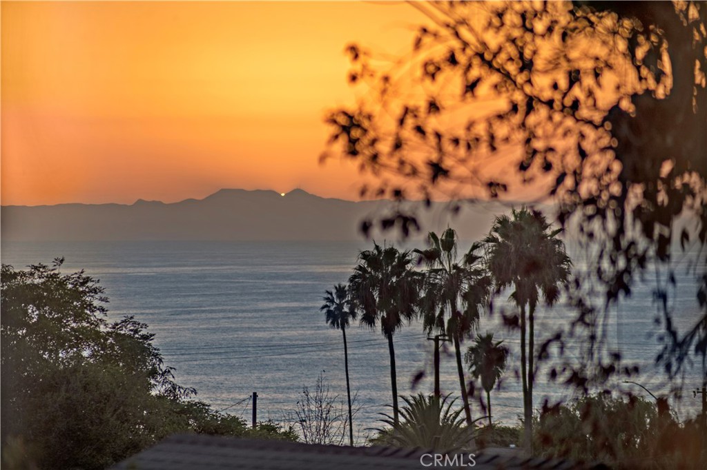 592 Bluebird Canyon Drive, Laguna Beach CA 92651 - photo 72