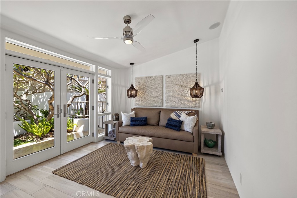 594 Cliff Drive, Laguna Beach CA 92651 - photo 19