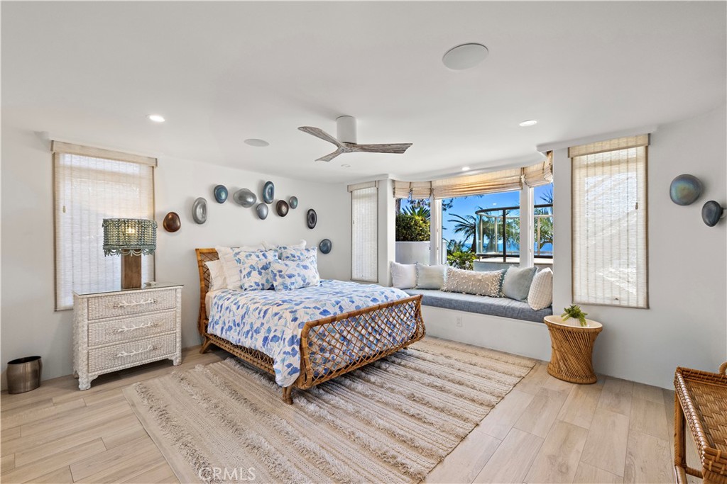 594 Cliff Drive, Laguna Beach CA 92651 - photo 22