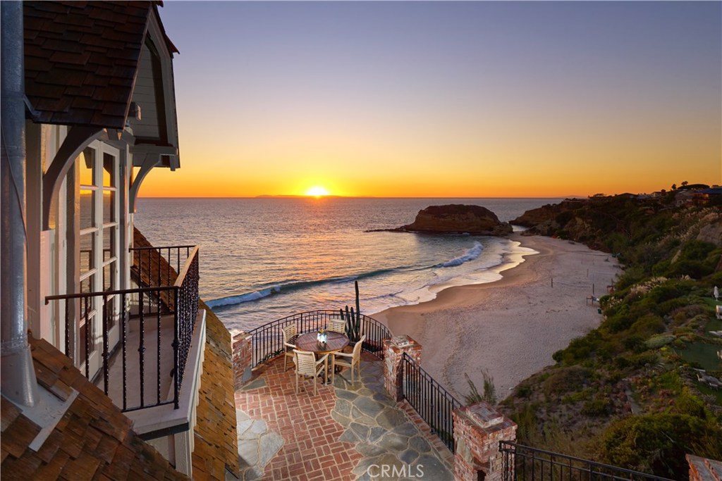 6 Barranca Way, Laguna Beach CA 92651 - photo 1