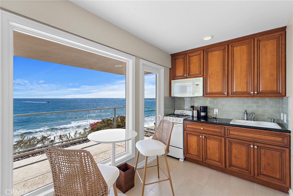 603 S Coast C, Laguna Beach CA 92651 - photo 3