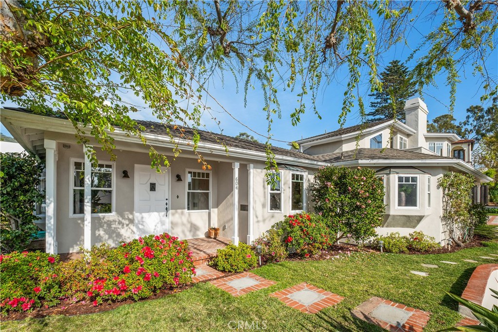 First time on the market. A Laguna Beach coastal legacy. - 604 Catalina, Laguna Beach CA 92651 - photo 1