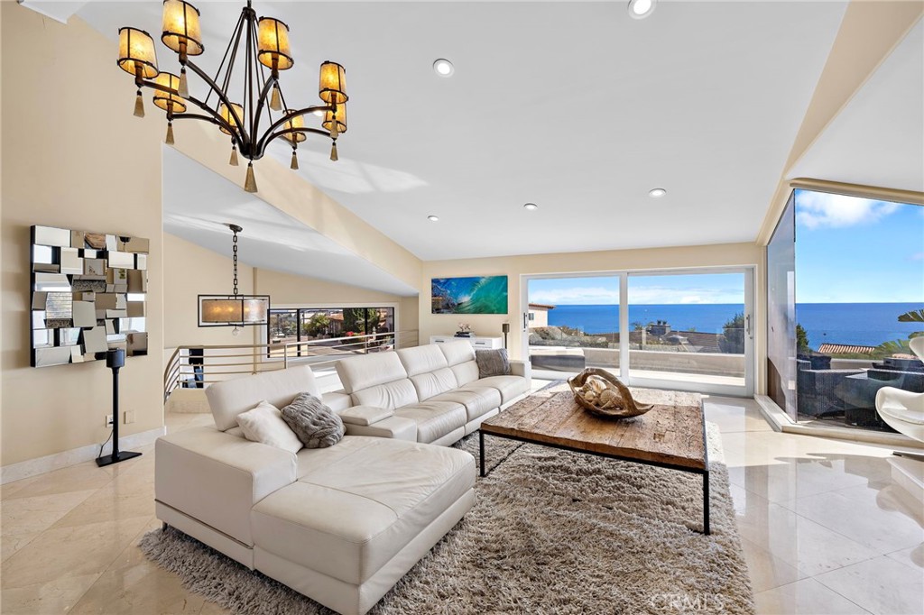 living room - 608 Loretta Drive, Laguna Beach CA 92651 - photo 15