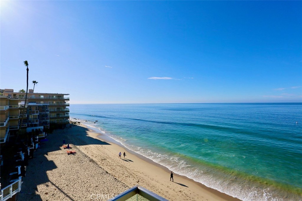 609 Sleepy Hollow Lane 11, Laguna Beach CA 92651 - photo 1