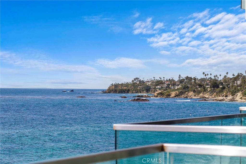 609 Sleepy Hollow Lane 12, Laguna Beach CA 92651 - photo 2