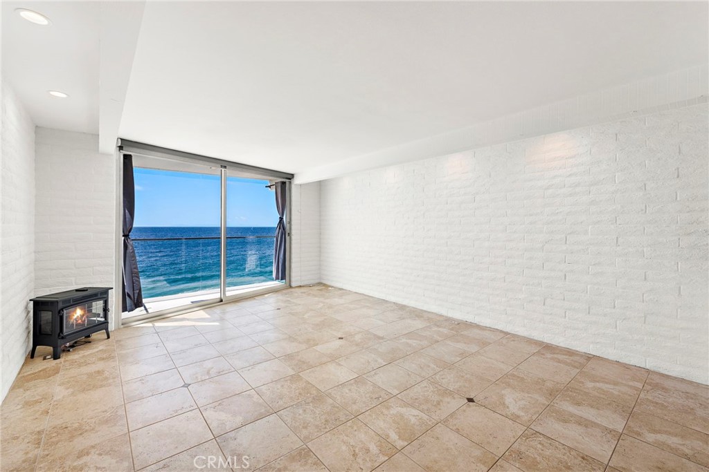 609 Sleepy Hollow Lane 12, Laguna Beach CA 92651 - photo 6