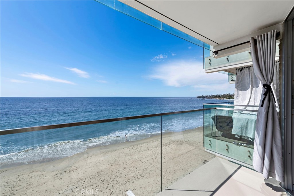 609 Sleepy Hollow Lane 12, Laguna Beach CA 92651 - photo 10