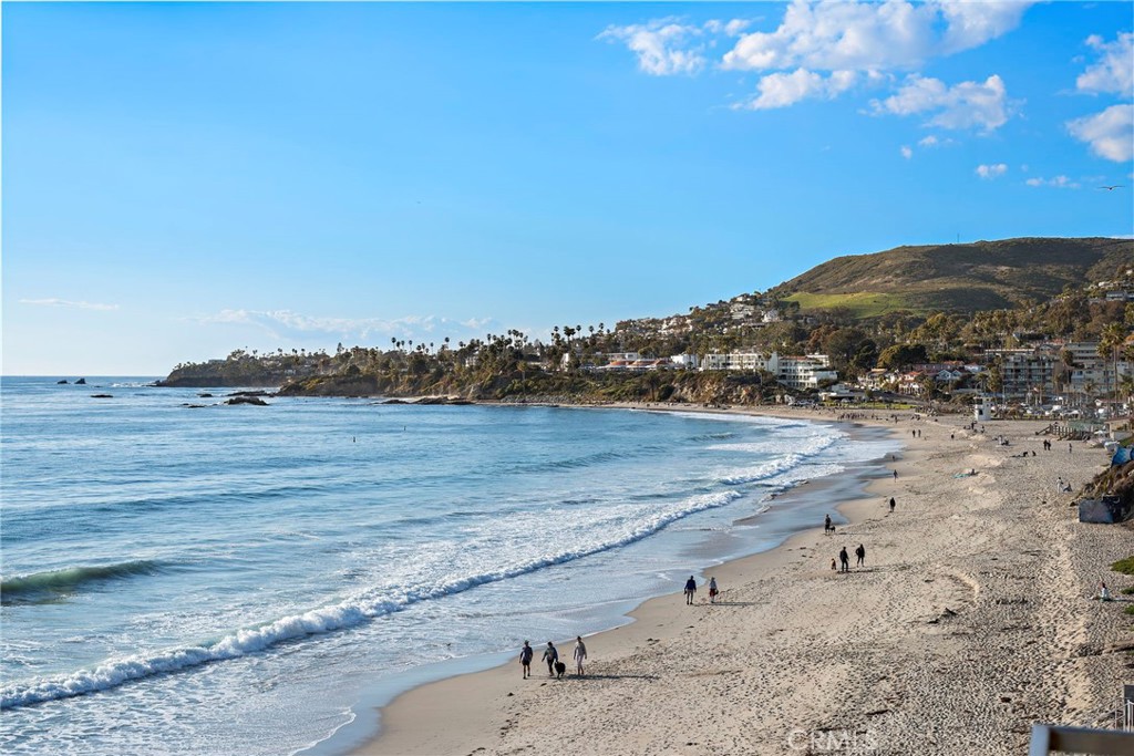 609 Sleepy Hollow Lane 14, Laguna Beach CA 92651 - photo 1