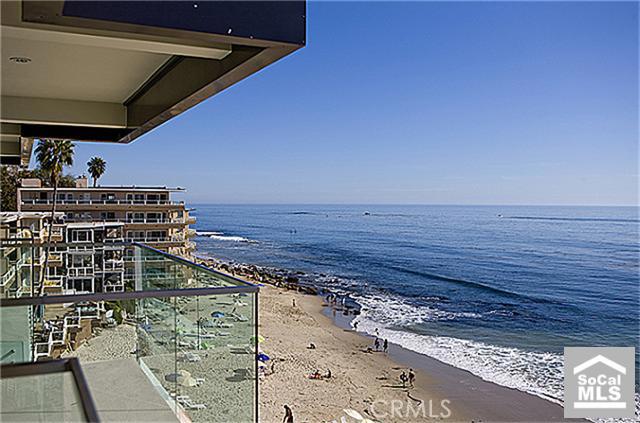 609 SLEEPY HOLLOW Lane 19-20, Laguna Beach CA 92651 - photo 1