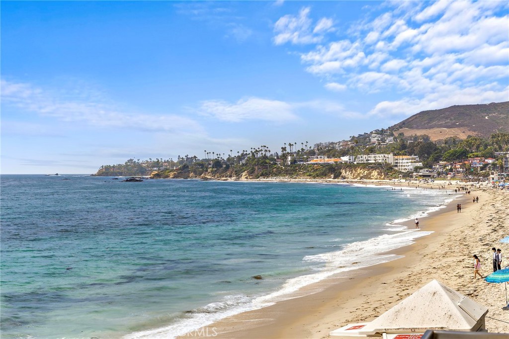 609 Sleepy Hollow Lane 4, Laguna Beach CA 92651 - photo 1