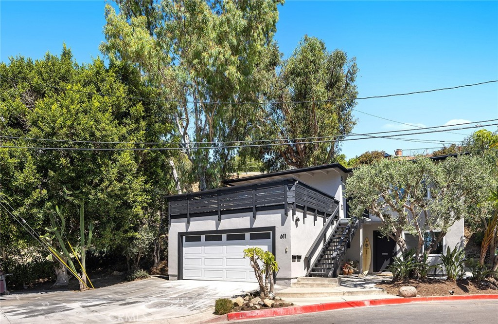 611 Griffith Way #A, Laguna Beach CA 92651 - photo 1