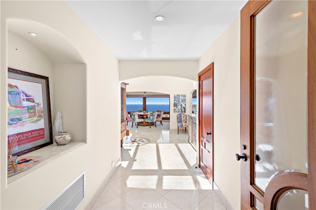 612 Allview Place, Laguna Beach CA 92651 - photo 34