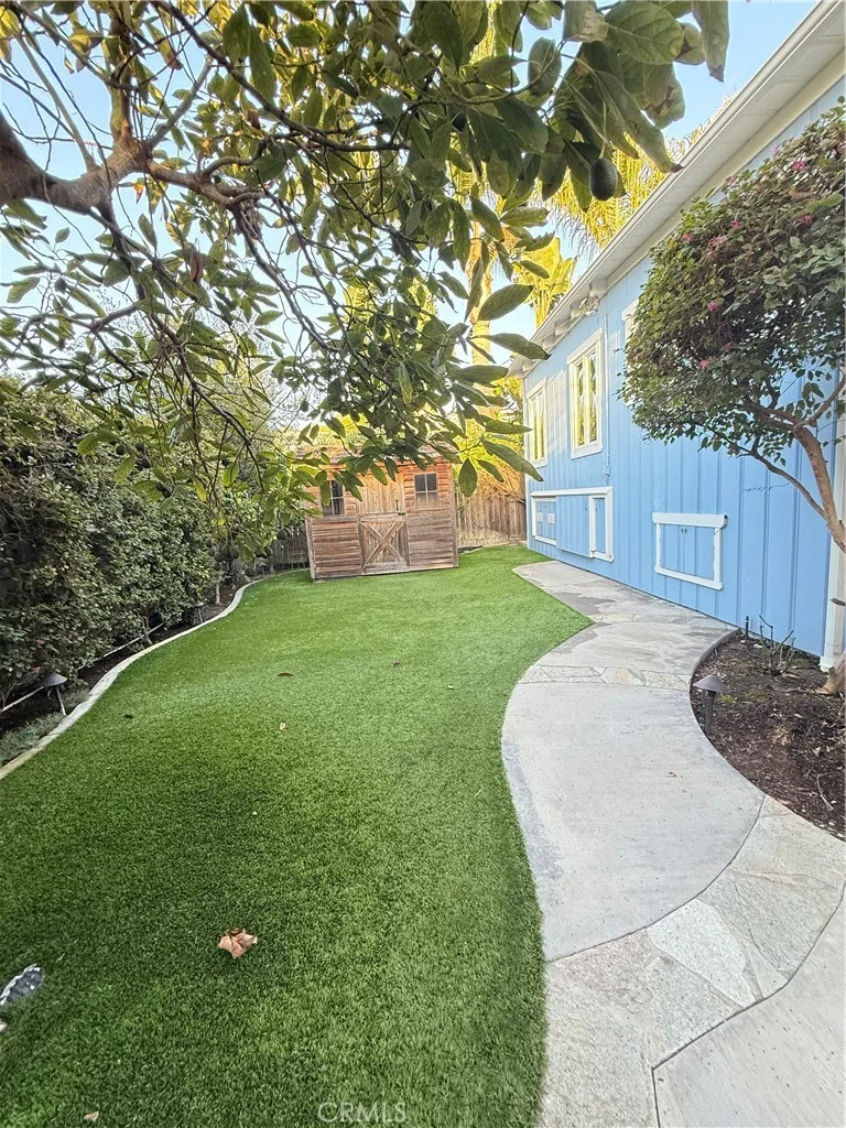 615 Saint Anns, Laguna Beach, CA 92651