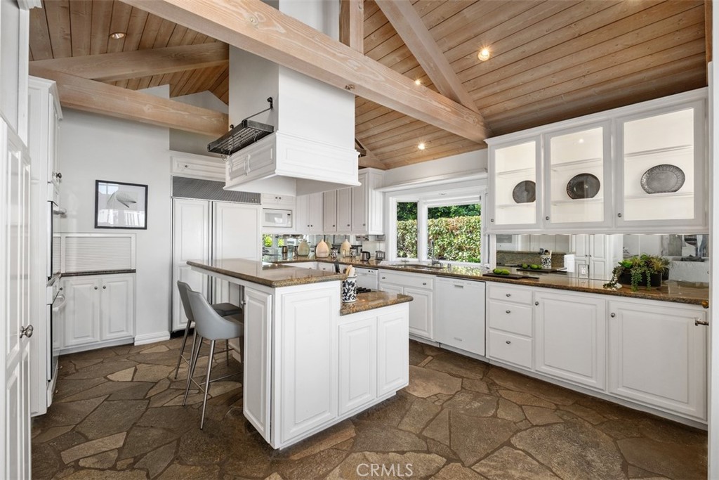 616 Cuprien Kitchen - 616 Cuprien Way, Laguna Beach CA 92651 - photo 11