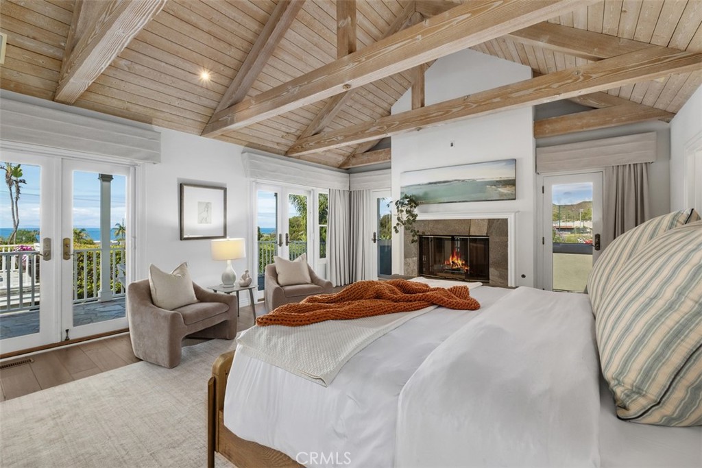 Fireplace enhanced - 616 Cuprien Way, Laguna Beach CA 92651 - photo 18
