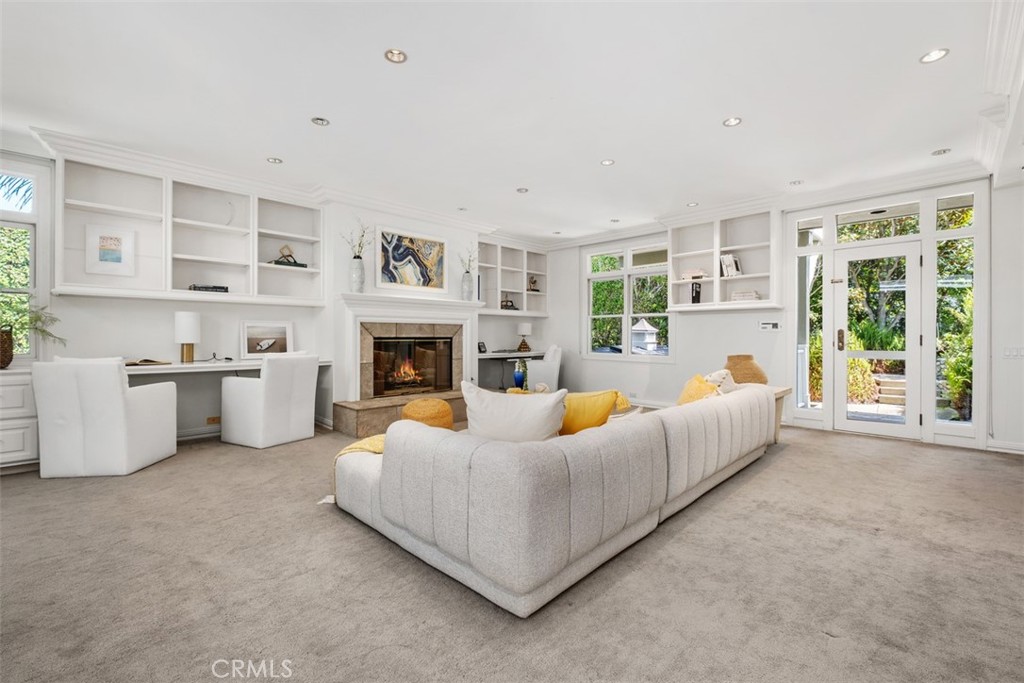 Fireplace enhanced - 616 Cuprien Way, Laguna Beach CA 92651 - photo 27