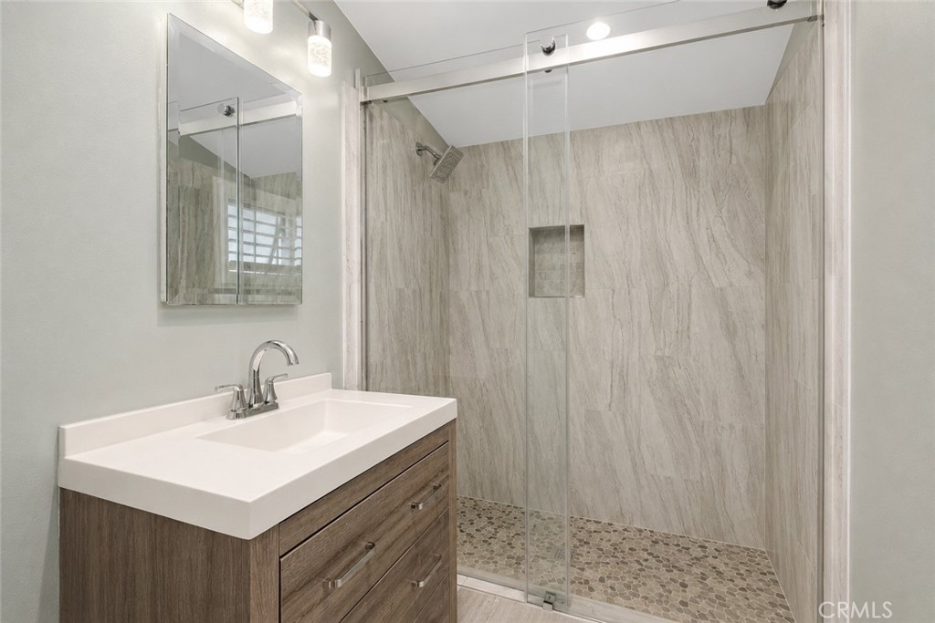 620 Cuprien Primary Bath Empty - 616 Cuprien Way, Laguna Beach CA 92651 - photo 50