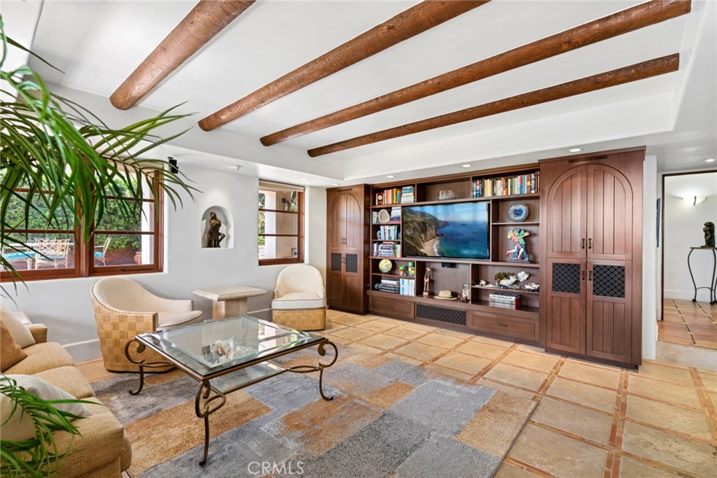 Family room - 616 Virginia Park Drive, Laguna Beach CA 92651 - photo 22