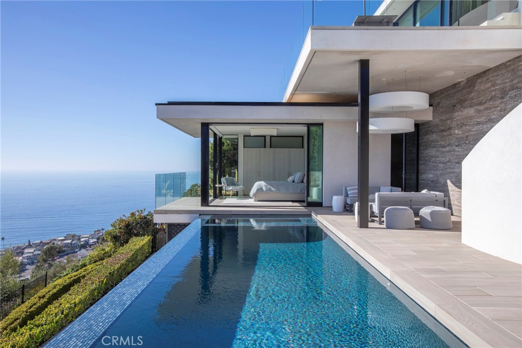 627 Nyes Place, Laguna Beach CA 92651 - photo 1