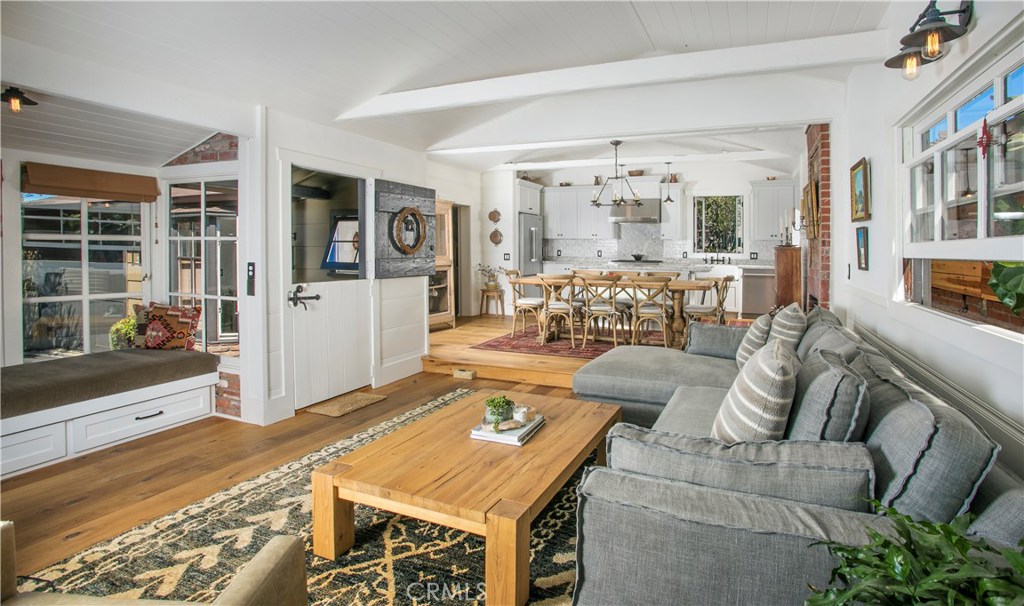 638 Seaview Street, Laguna Beach CA 92651 - photo 1