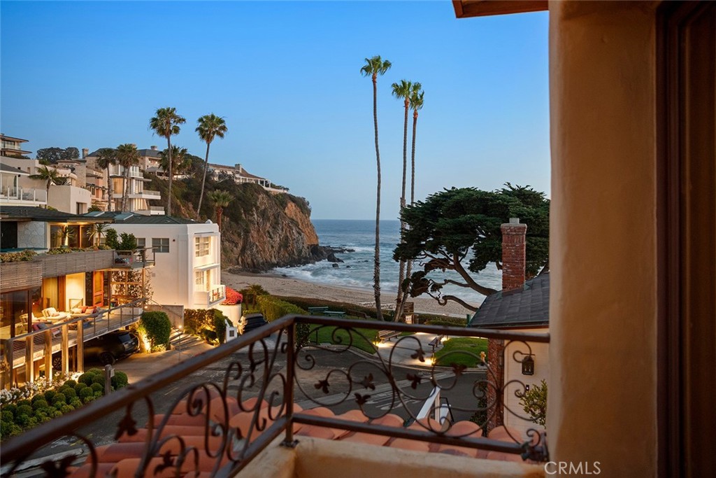 64 Emerald Bay, Laguna Beach CA 92651 - photo 1