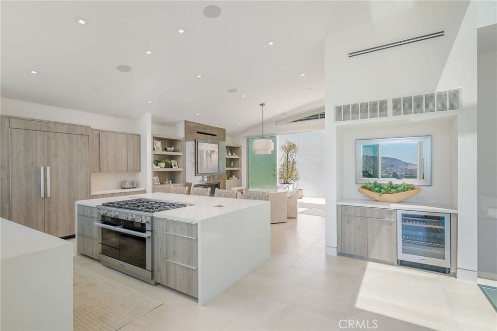 640 Temple Hills Drive, Laguna Beach CA 92651 - photo 10