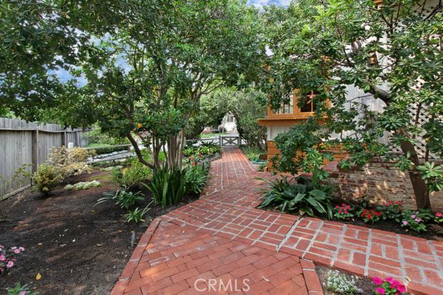 641 LOMBARDY Lane, Laguna Beach CA 92651 - photo 1