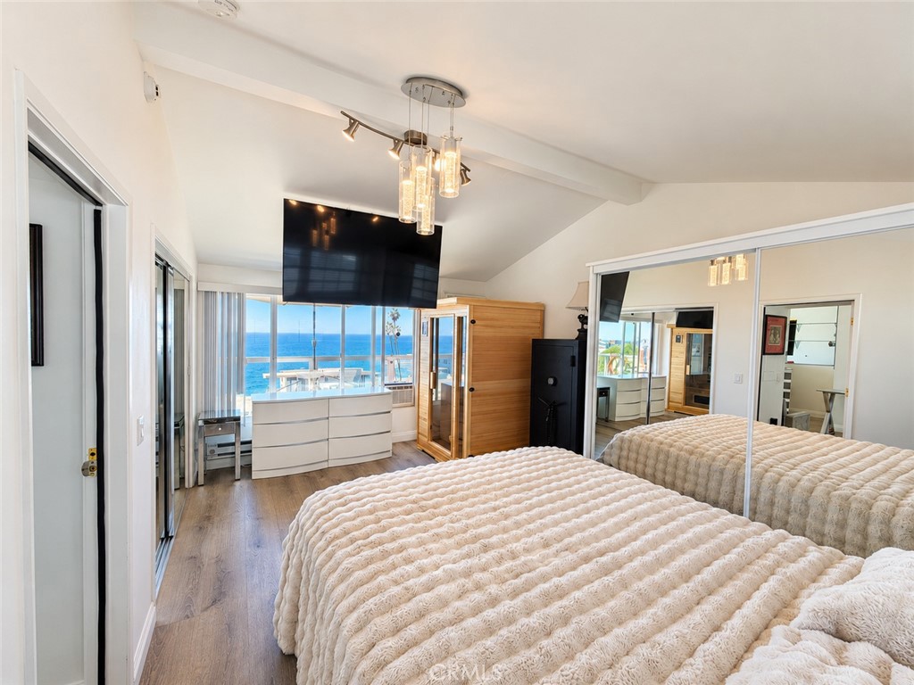 641 Ramona, Laguna Beach CA 92651 - photo 4