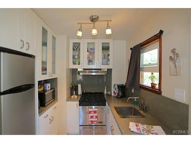 644 Glenneyre Street C, Laguna Beach CA 92651 - photo 1