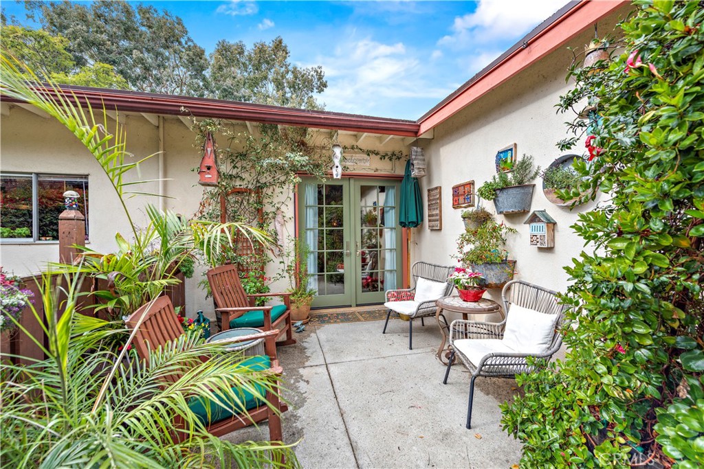645 Griffith Way, Laguna Beach CA 92651 - photo 1