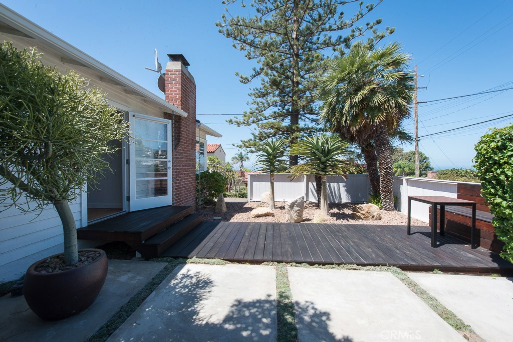 645 Thalia Street, Laguna Beach CA 92651 - photo 1