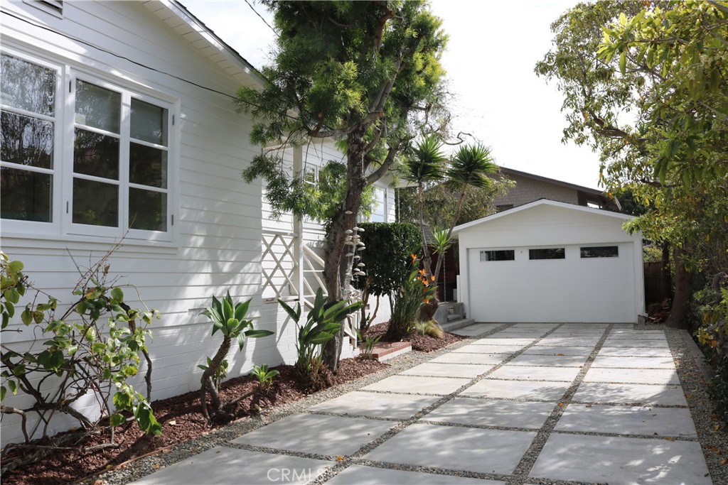 645 Thalia Street, Laguna Beach CA 92651 - photo 10