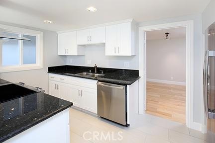 646 Ramona Avenue B, Laguna Beach CA 92651 - photo 1
