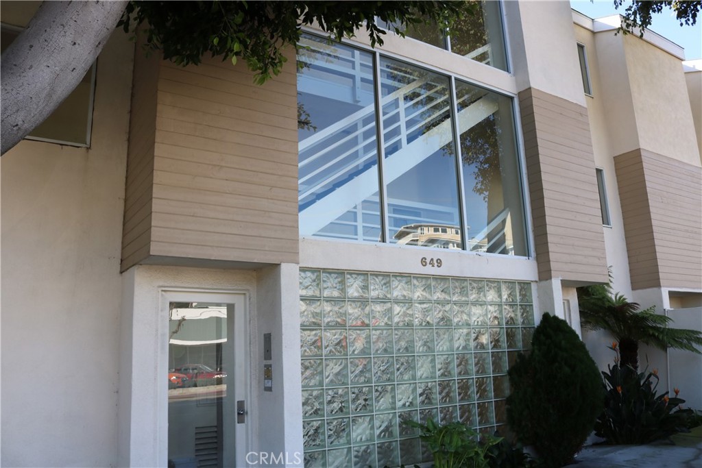 Front of building - 649 N Coast Hwy 2, Laguna Beach CA 92651 - photo 1