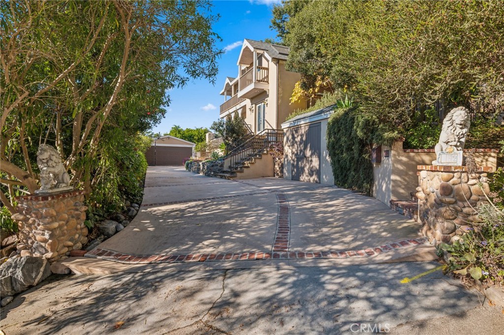 652 Agate Street, Laguna Beach CA 92651 - photo 1