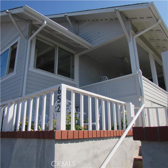 Front view of cottage - 652 Ramona Street, Laguna Beach CA 92651 - photo 1
