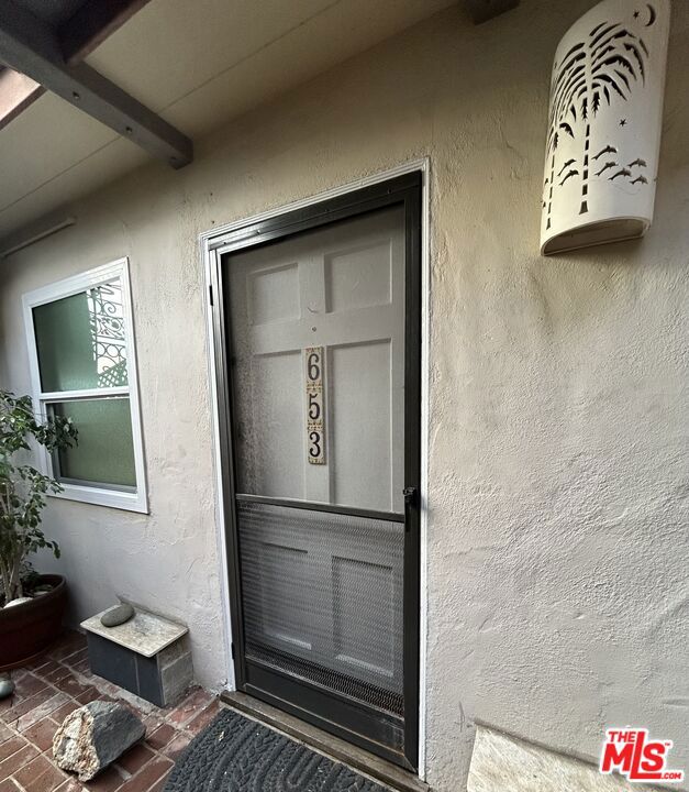 653 Ramona Avenue, Laguna Beach CA 92651 - photo 2