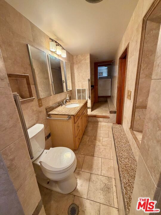 653 Ramona Avenue, Laguna Beach CA 92651 - photo 35